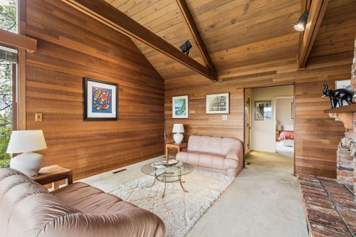 1092 Duchess Avenue, West Vancouver, BC 
