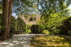 5976 Alma Street  Vancouver, BC V6N 1Y4