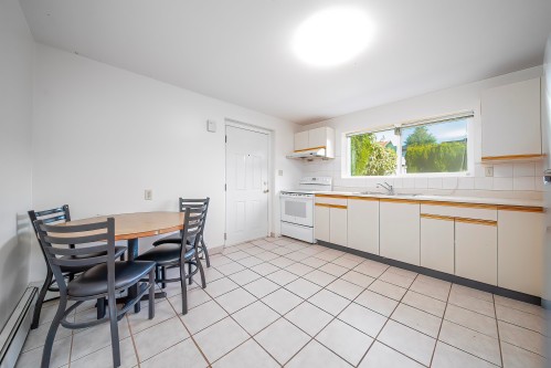 951 Everett Crescent, Burnaby, BC 