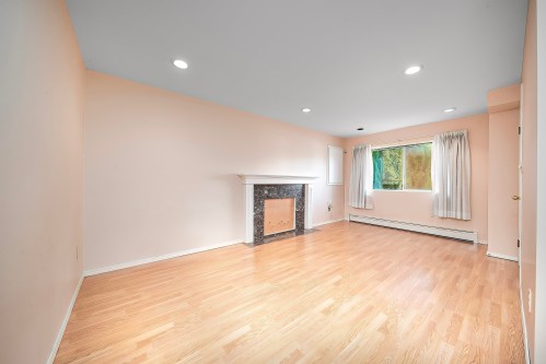 951 Everett Crescent, Burnaby, BC 