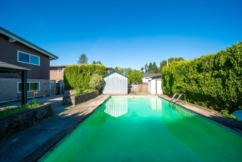 951 Everett Crescent, Burnaby, BC 