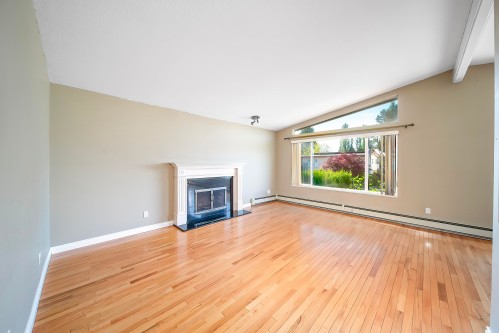 951 Everett Crescent, Burnaby, BC 