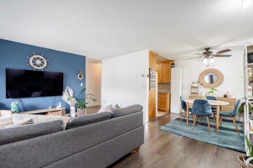 207-1025 Cornwall Street  New Westminster, BC V3M 1S1