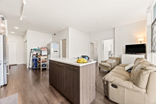2108-691 North Road, Coquitlam, BC 