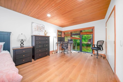 4096 Sunset Boulevard, North Vancouver, BC 