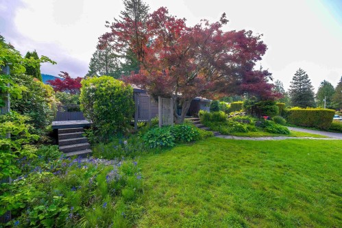 4096 Sunset Boulevard, North Vancouver, BC 