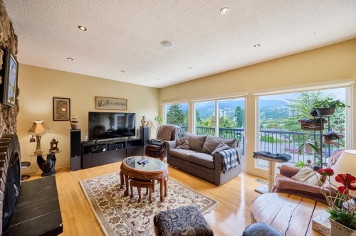 3222 Pinda Drive, Port Moody, BC 