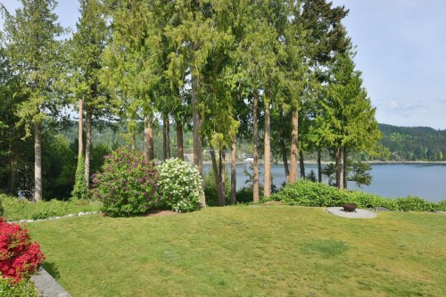 5481 Eureka Road, Halfmoon Bay, BC 