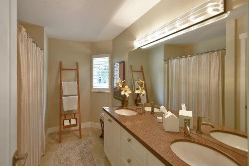 5481 Eureka Road, Halfmoon Bay, BC 