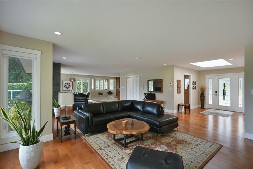5481 Eureka Road, Halfmoon Bay, BC 