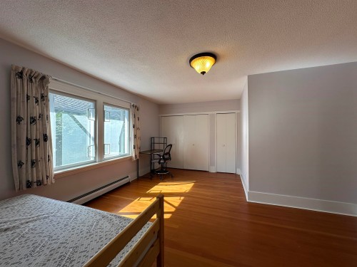 4678 3Rd Avenue W, Vancouver, BC 