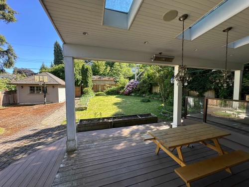 4678 3Rd Avenue W, Vancouver, BC 
