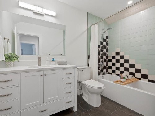 7514 12Th Avenue, Burnaby, BC 