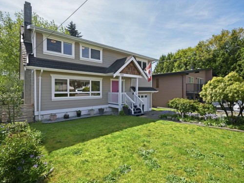 7514 12Th Avenue, Burnaby, BC 