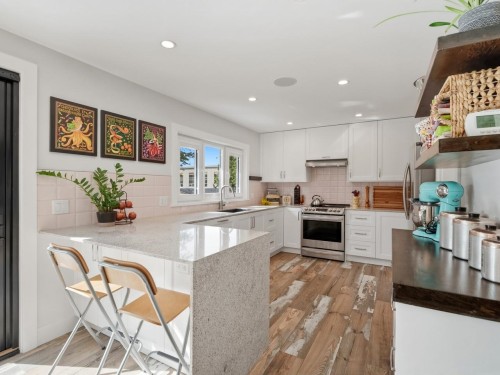 7514 12Th Avenue, Burnaby, BC 