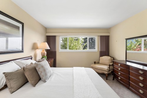 606 Hawstead Place, West Vancouver, BC 