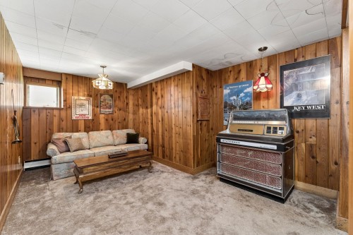 606 Hawstead Place, West Vancouver, BC 