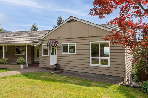 606 Hawstead Place, West Vancouver, BC 