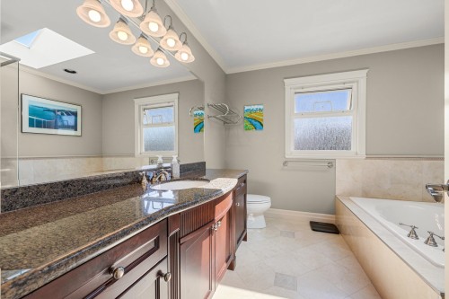 9044 Railway Avenue, Richmond, BC 