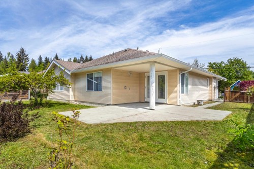 5723 Nickerson Road, Sechelt, BC 