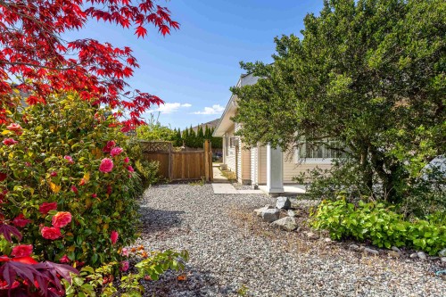5723 Nickerson Road, Sechelt, BC 