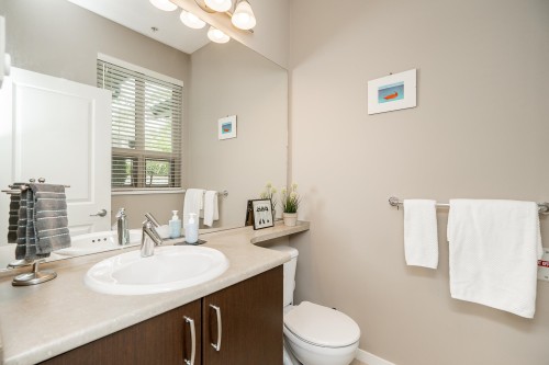 6-3138 Dayanee Springs Boulevard, Coquitlam, BC 