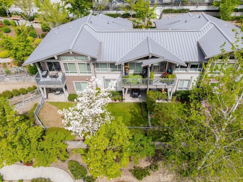6-3138 Dayanee Springs Boulevard, Coquitlam, BC 