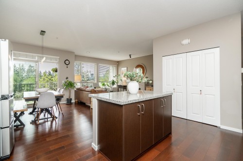 6-3138 Dayanee Springs Boulevard, Coquitlam, BC 