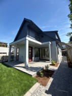 3768 Fleming Street  Vancouver, BC V5N 3W2