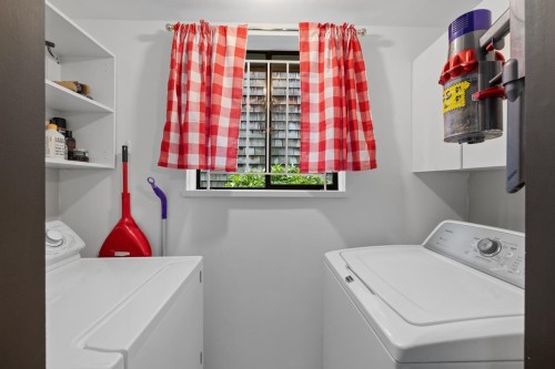 7860 Marchwood Place, Vancouver, BC 