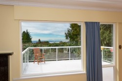 647 Blueridge Avenue  North Vancouver, BC V7R 2J4