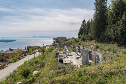 2345 Kadlec Court, West Vancouver, BC 