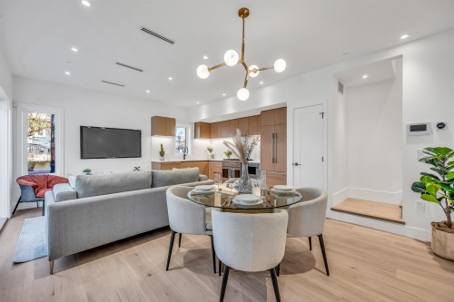 1008 52Nd Avenue W, Vancouver, BC 