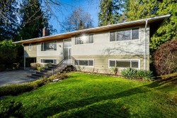 2519 East Road  Anmore, BC V3H 5G9