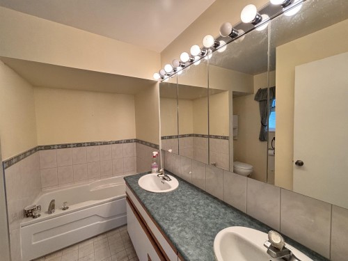 4740 Mclure Avenue, Richmond, BC 