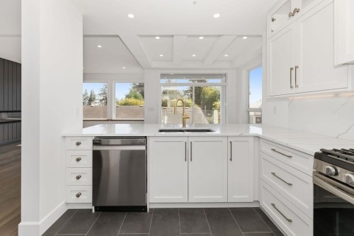 6315 Burdett Road, Sechelt, BC 