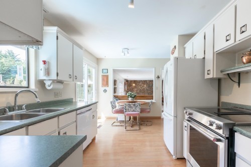 5480 Wallace Avenue, Delta, BC 