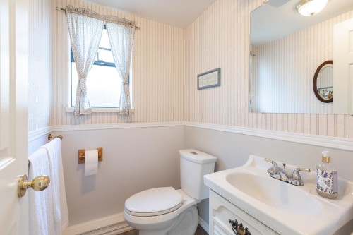 5480 Wallace Avenue, Delta, BC 
