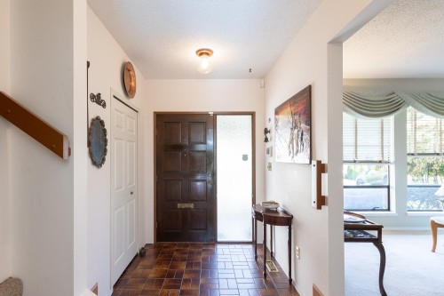 5480 Wallace Avenue, Delta, BC 