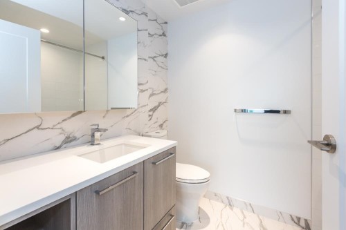 808-8155 Capstan Way, Richmond, BC 