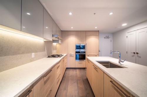 702-8155 Capstan Way  Richmond, BC V6X 0V3