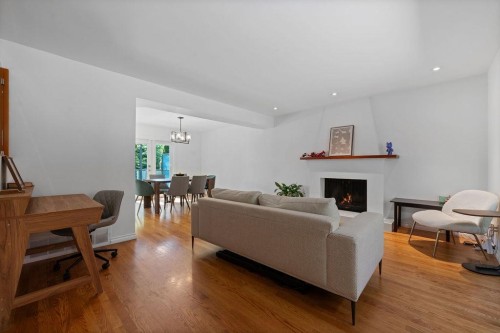 707 Braemar Road E North Vancouver, BC V7N 4G1