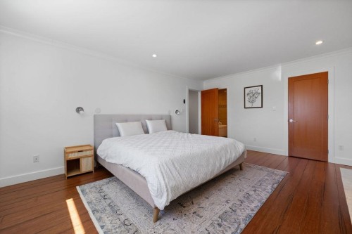 707 Braemar Road E, North Vancouver, BC 