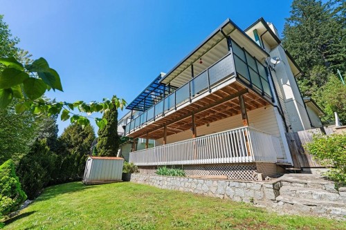 707 Braemar Road E, North Vancouver, BC 