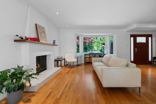 707 Braemar Road E, North Vancouver, BC 