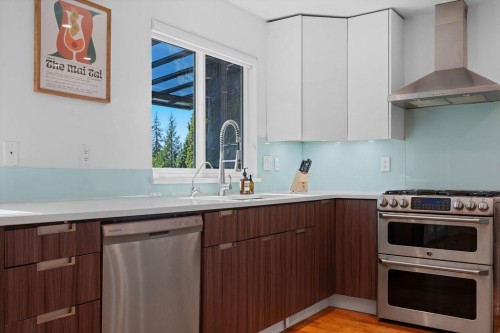 707 Braemar Road E, North Vancouver, BC 