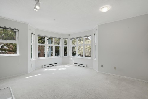 737 7Th Avenue W, Vancouver, BC 
