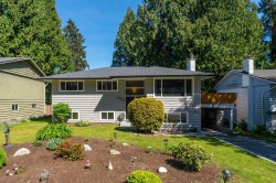 924 Garrow Drive  Port Moody, BC V3H 1H9