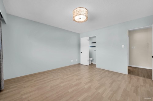 4249 - 4251 Barker Avenue, Burnaby, BC 