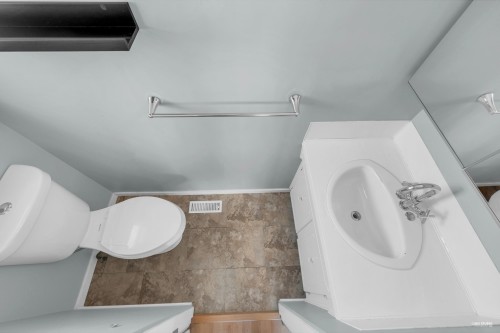 4249 - 4251 Barker Avenue, Burnaby, BC 